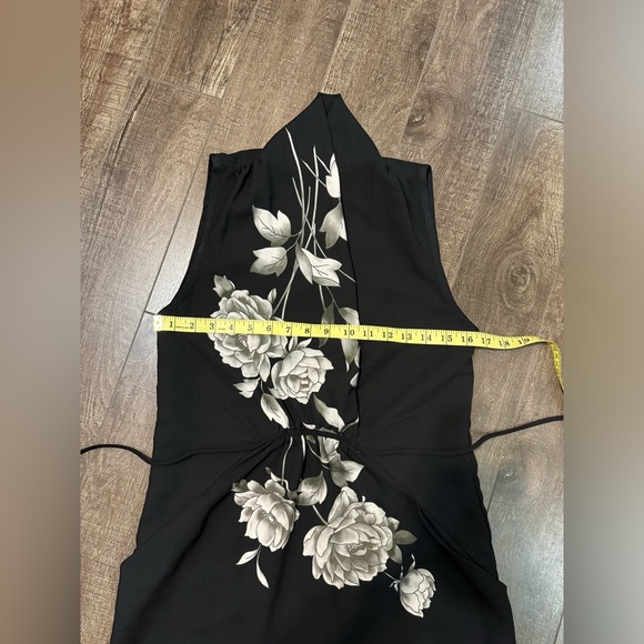 Aritzia Sabine Dress - Peonies flowers - Picture 9 of 15